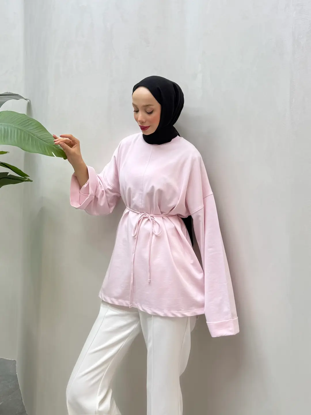 Dikiş Detaylı Yırtmaçlı Sweatshirt 3