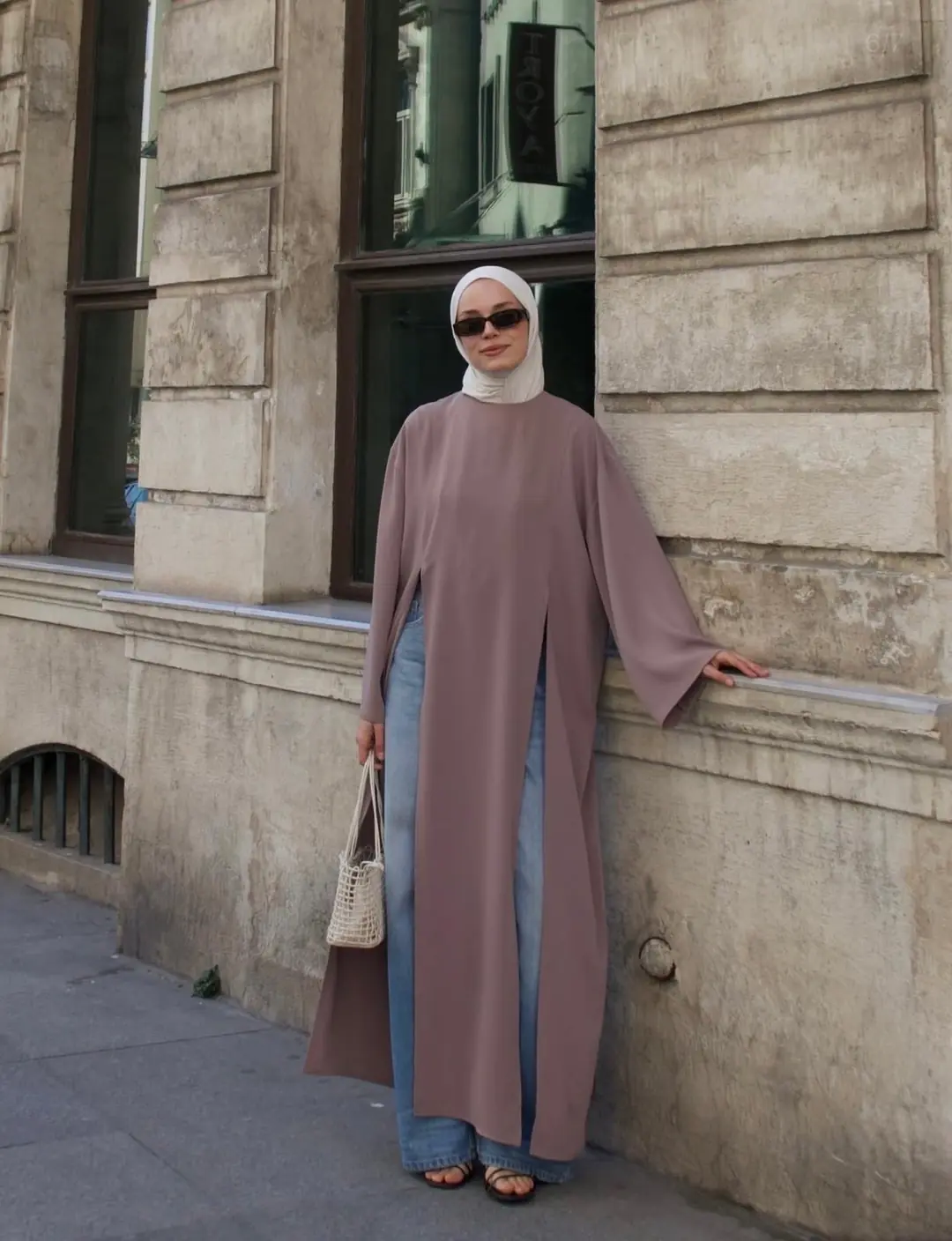 Kheesa Yırtmaç Detaylı Bluz