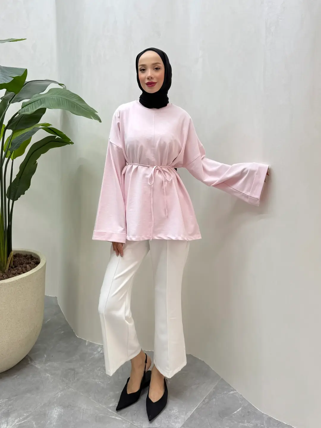 Dikiş Detaylı Yırtmaçlı Sweatshirt 2